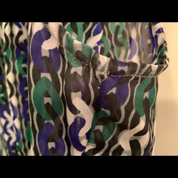 Banana Republic Sleeveless Top - Picture 4 of 4